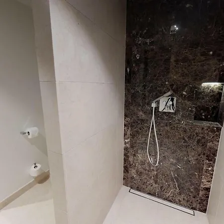 Апартаменты White Pearl 2.03